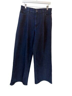 Banana Republic Factory Dark Wash Pleated Jean Size 10